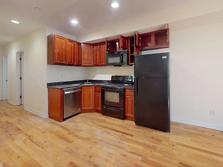 1526 N Carlisle St — Photo 13
