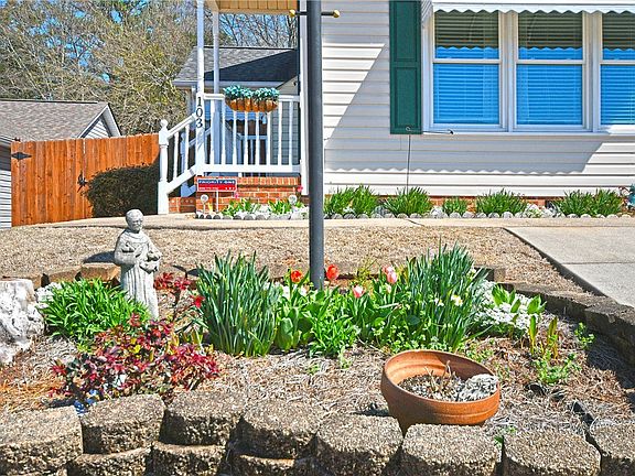 5th image of 103 Baldwin Pl