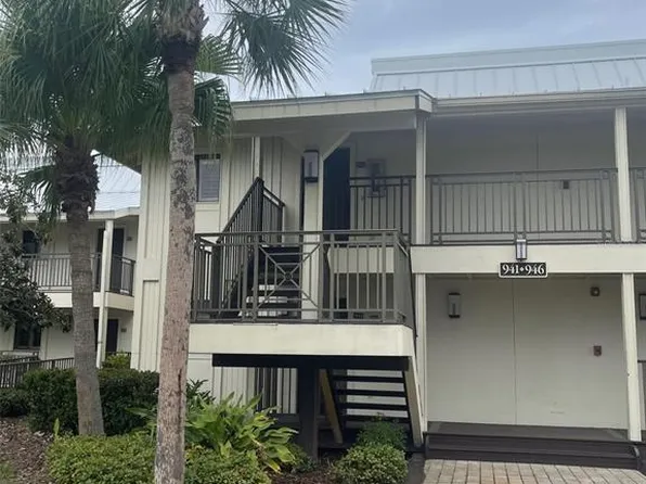 4748 FOX HUNT DRIVE NW #942, WESLEY CHAPEL, FL 33543