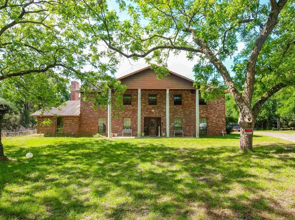 1006 Quitman St, Pittsburg, TX 75686