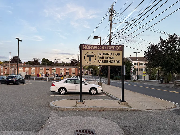 140 Railroad Ave #UB102 — Photo 40