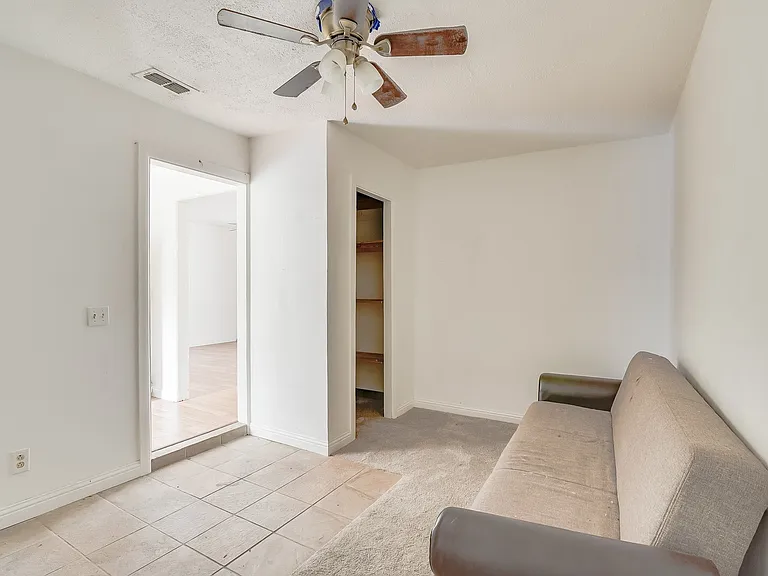 344 NW Renfro St — Photo 17