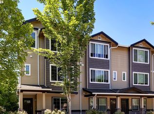 461 NE Edgeway Dr, Hillsboro, OR 97006