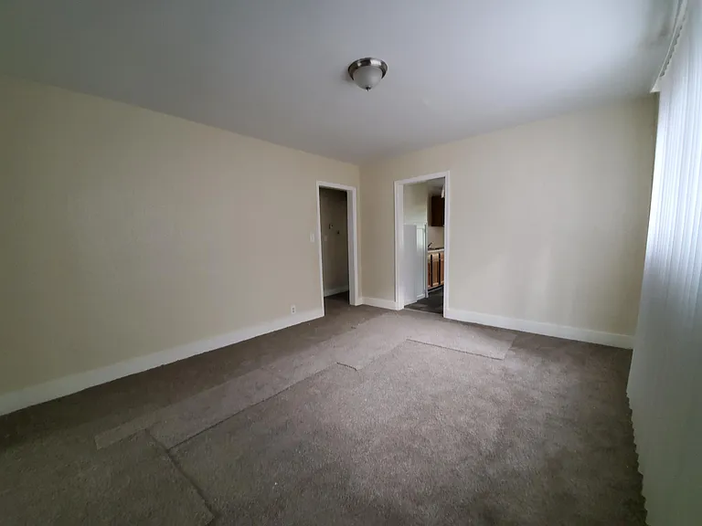 17161 Northlawn Ave #2 — Photo 9