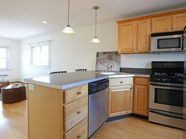 11 Bell Ct #3, South Boston, MA 02127