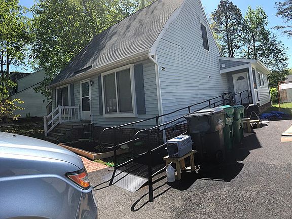2nd image of 107 Sunny Dr