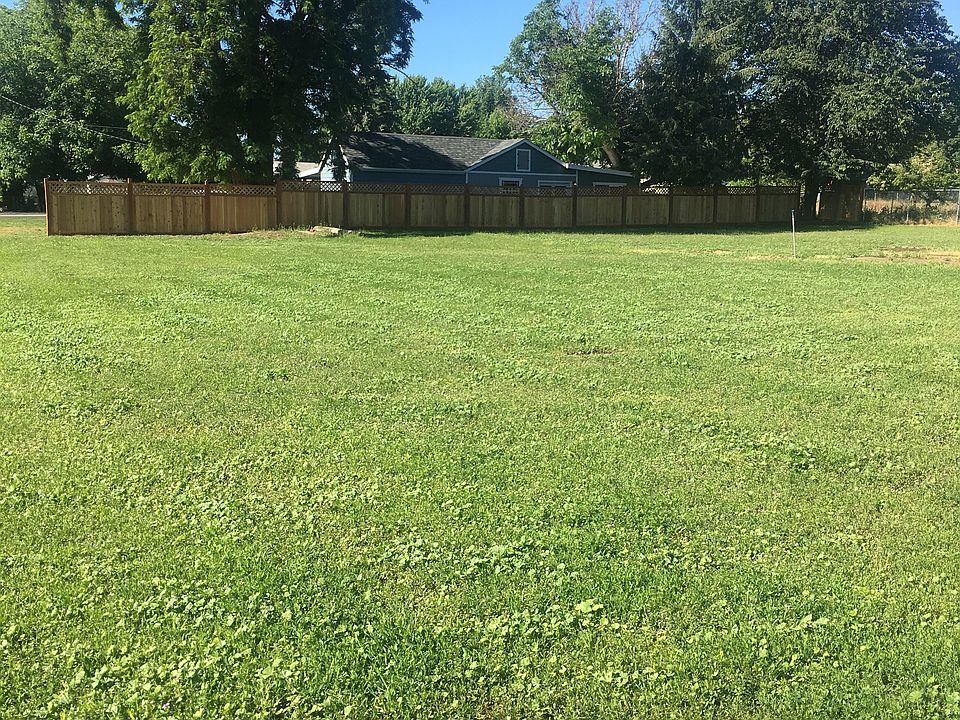 2nd image of 1611 Birch Ave