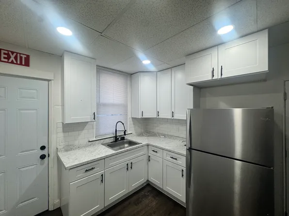 1403 W 2nd St, Wilmington, DE 19805