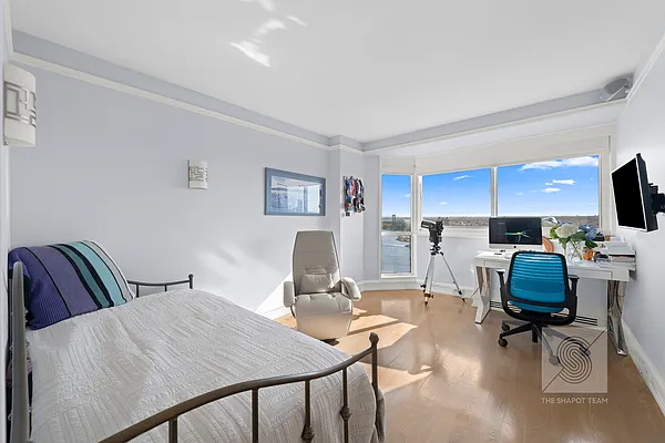Sold by Keller Williams NYC | media 28