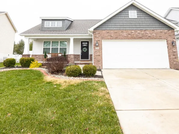 836 Bridgeway Dr, O'Fallon, IL 62269