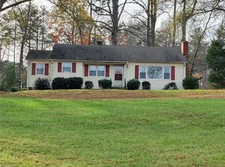 2840 Cole Rd, Winston Salem, NC 27107