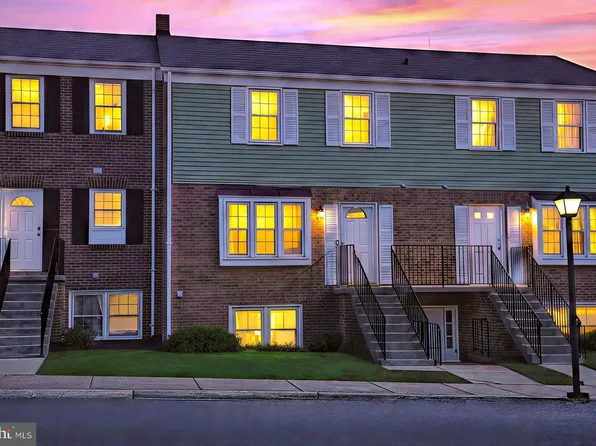 1032 Margate Ct, Sterling, VA 20164