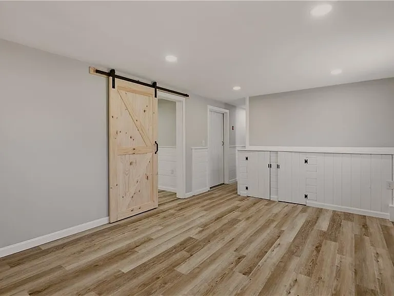 49 Dexter St — Photo 32