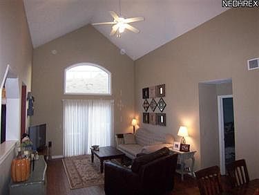 4th image of 5109 Whispering Oaks Blvd #E1