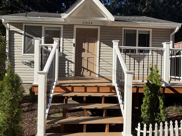 23915 Edmonds Way Unit B, Edmonds, WA 98026