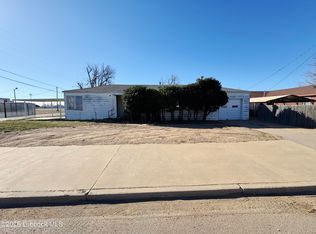 420 E Locust St, Lockney, TX 79241