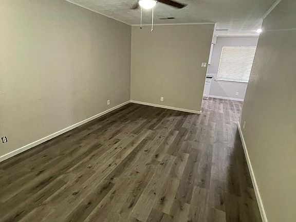 3rd image of 11201 Erich Dr