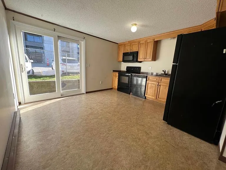 85 Gershom Ave #8 — Photo 5