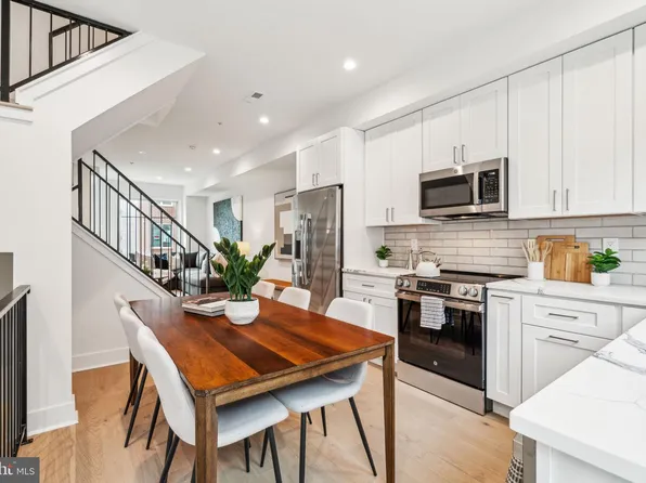 1407 S Napa St, Philadelphia, PA 19146