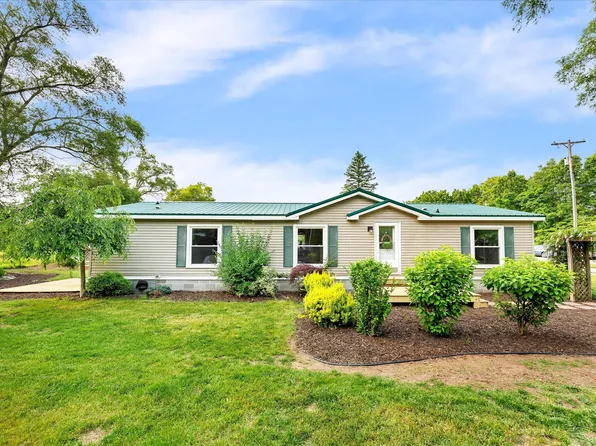 6626 Dennison Rd, Plainwell, MI 49080