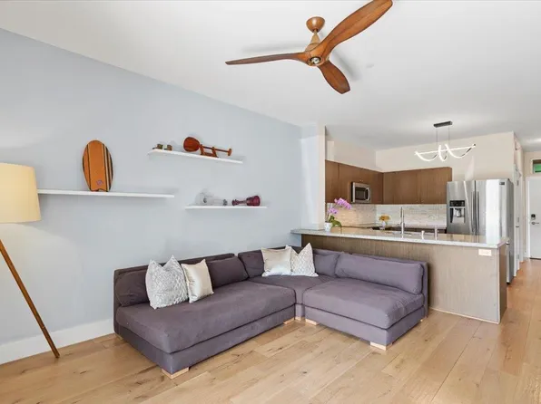 45 Kanani Rd #111, Kihei, HI 96753