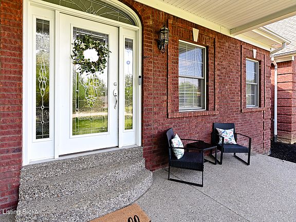 5th image of 770 Early Wyne Dr