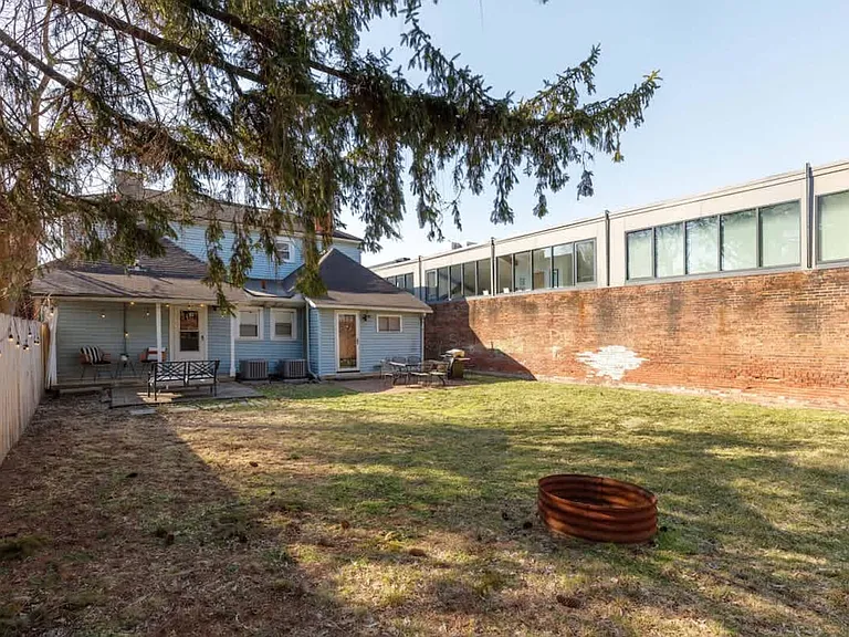 E Prescott St — Photo 61