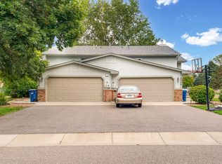 8916 Magnolia Ln N, Maple Grove, MN 55369
