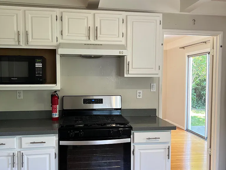 565 Manzanita Ave — Photo 9