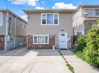 6932 Gouverneur Avenue, Arverne, NY 11692