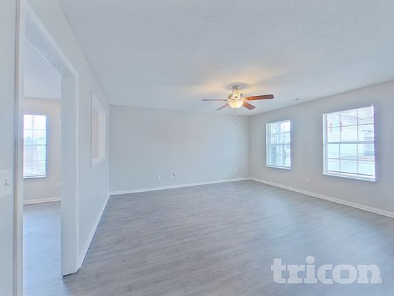 3rd image of 416 Dahoon Dr