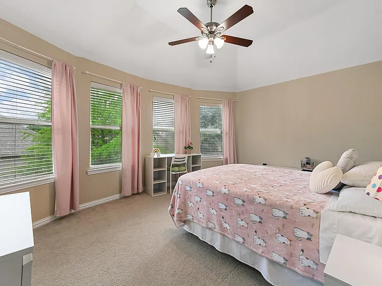10513 Sedalia Dr — Photo 33