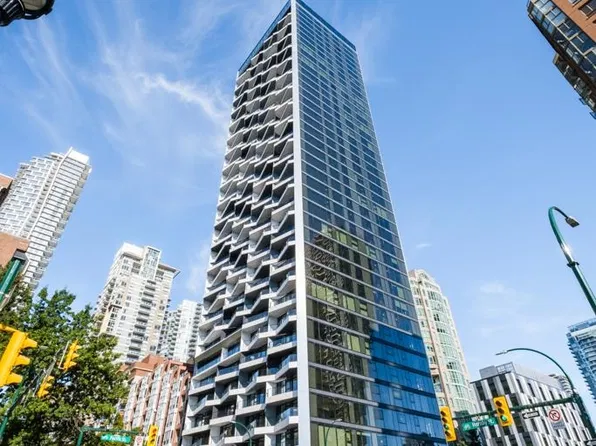 889 Pacific St #908, Vancouver, BC V6Z 1C3