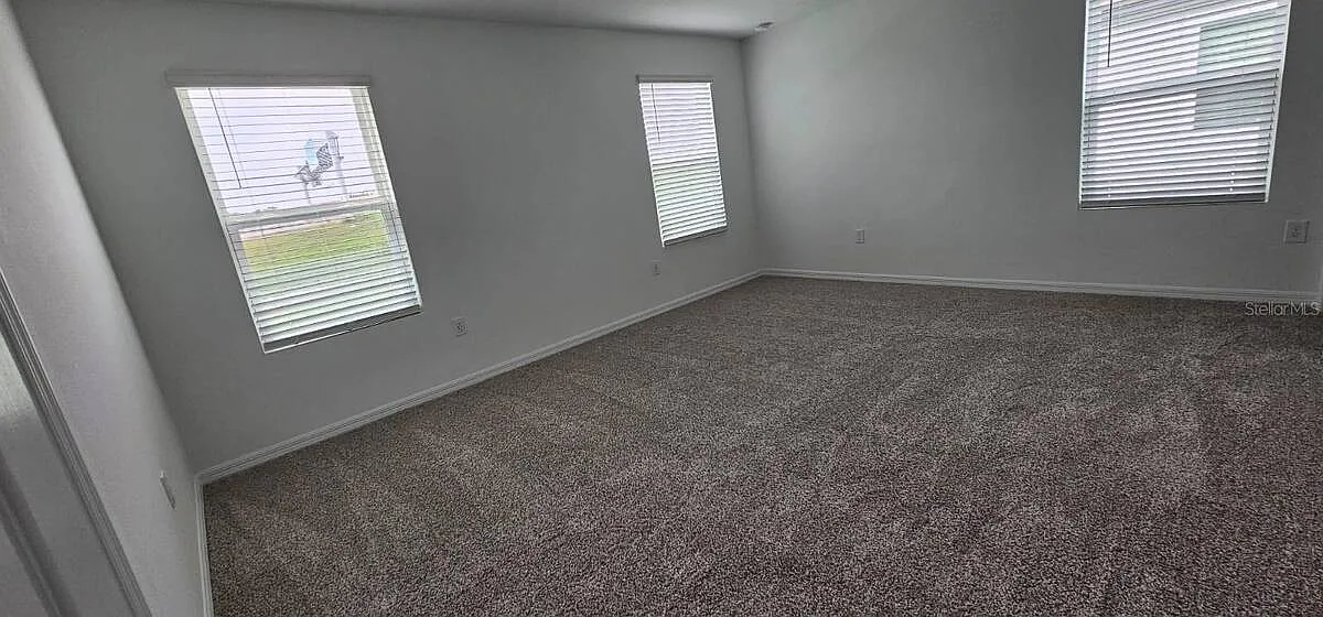 3 bed, 2.5 bath, 1566 sqft, $2,400 — Photo 4