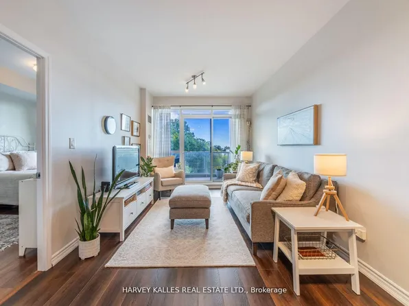 3865 Lake Shore Blvd W #421, Toronto, ON M8W 0A2