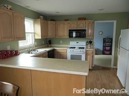 1st image of 1039 S Duncaster Ct