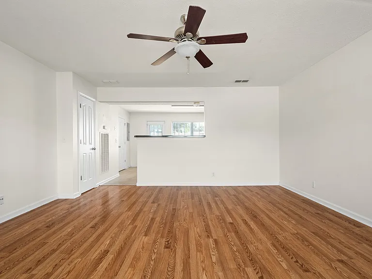 426 Arapaho Dr — Photo 13