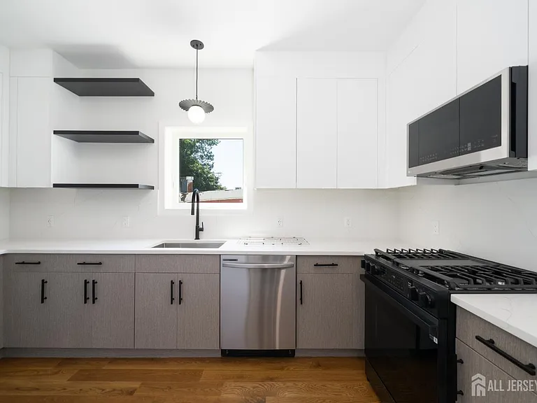 67 Virginia Ave #3 — Photo 10