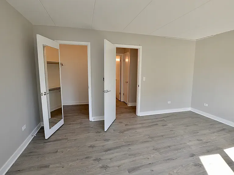9612 N Greenwood Ave — Photo 6