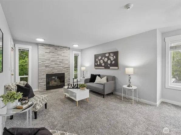 20824 70th Avenue W #6, Lynnwood, WA 98036