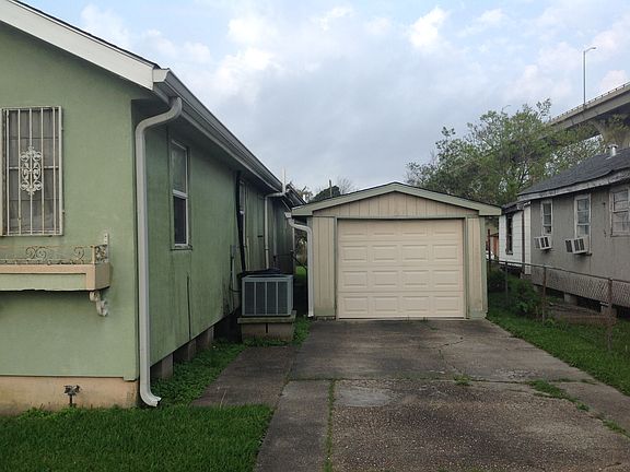 2nd image of 908 Pailet Ave