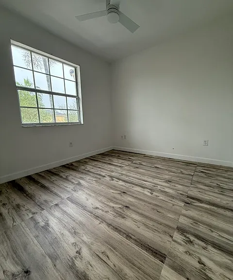 2415 NE 42nd Ave — Photo 5