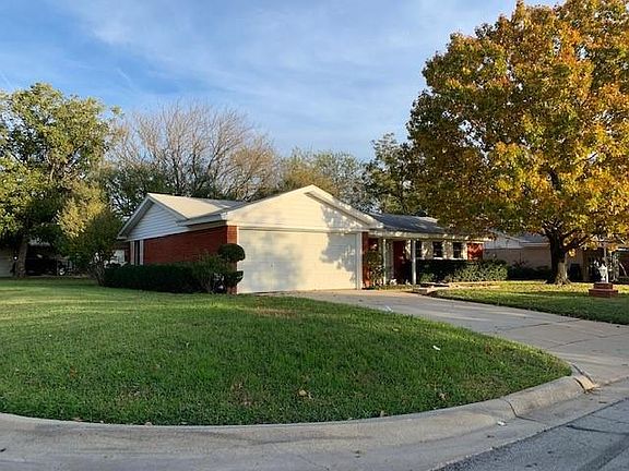 2nd image of 3528 Larry Ave