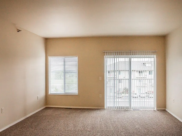 Tiyata Place Apartments — Photo 11