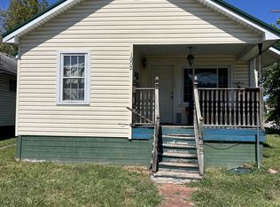 1002 Jackson Ave, Huntington, WV 25704