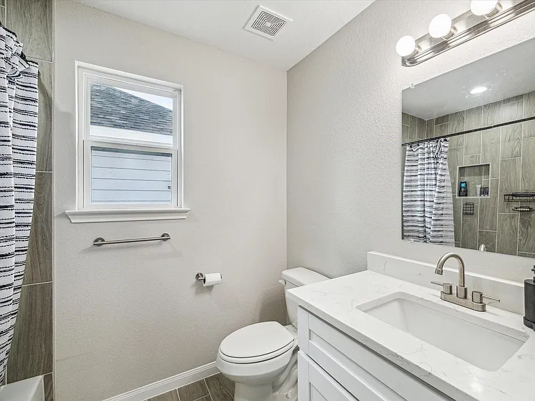 9713 Beckley St — Photo 12