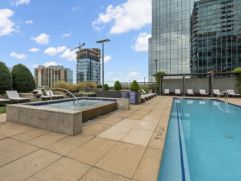 1212 Laurel St #2114 — Photo 23