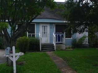 723 W 5th St, Freeport, TX 77541