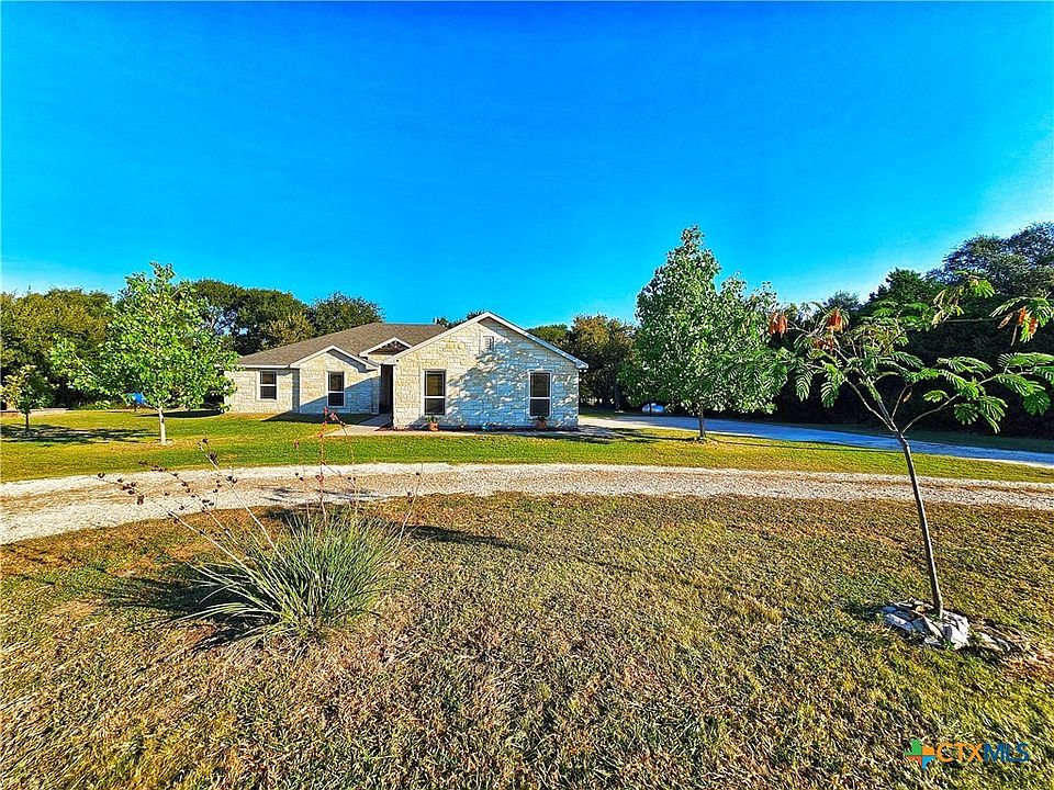 1st image of 346 Hendricks Ln