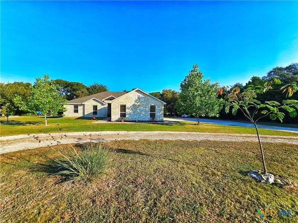 346 Hendricks Ln, Gatesville, TX 76528